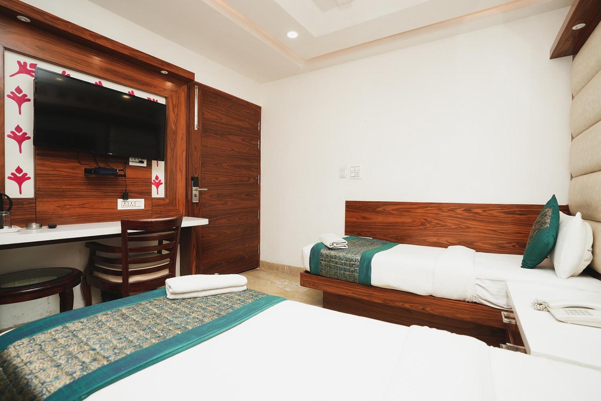 Hotel Kabir Palace Karol Bagh Нью-Делі Екстер'єр фото