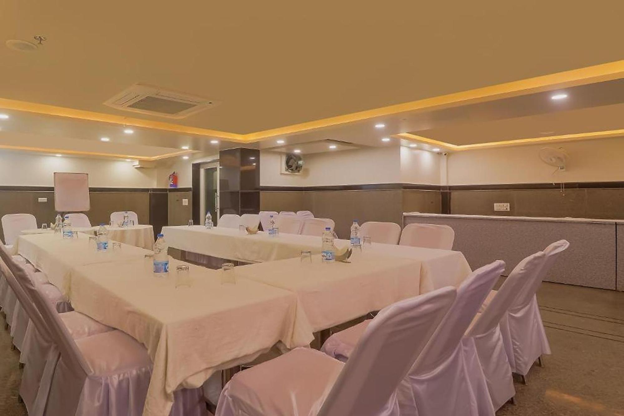 Hotel Kabir Palace Karol Bagh Нью-Делі Екстер'єр фото